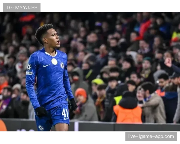 切尔西深陷战术困局：高价引援难掩体系崩坏，豪门复兴梦碎？