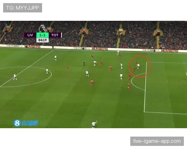 禁区外犯规的判罚标准与裁判执行规则解析