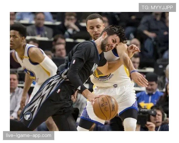 背后犯规判罚为何常被忽视？裁判认定细节全解析